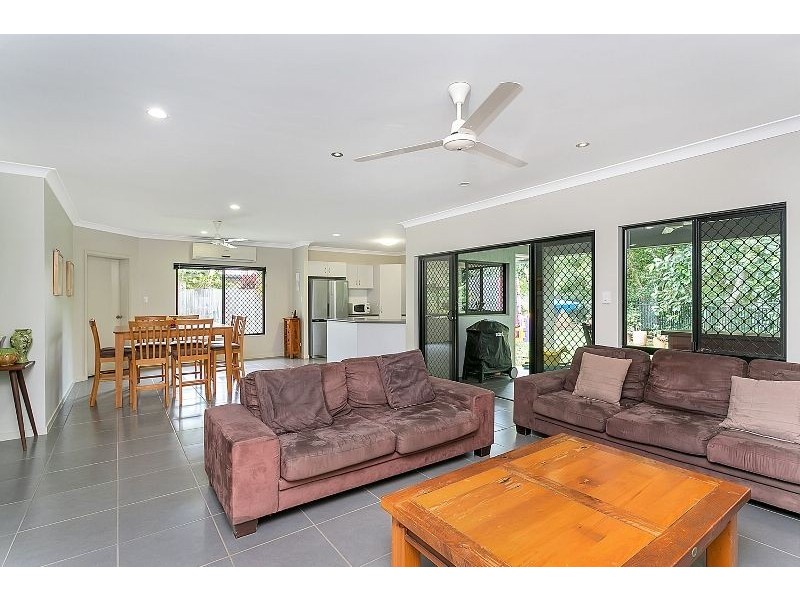 4 Petrie Close, Kewarra Beach QLD 4879