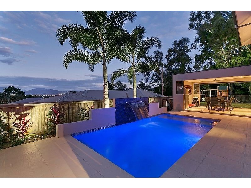 69 McFarlane Drive, Kanimbla QLD 4870