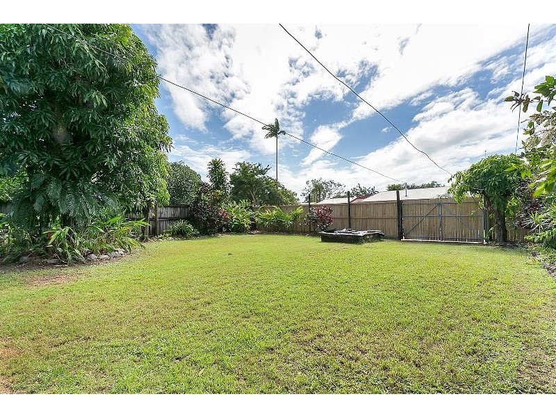 140 Martyn Street, Parramatta Park QLD 4870