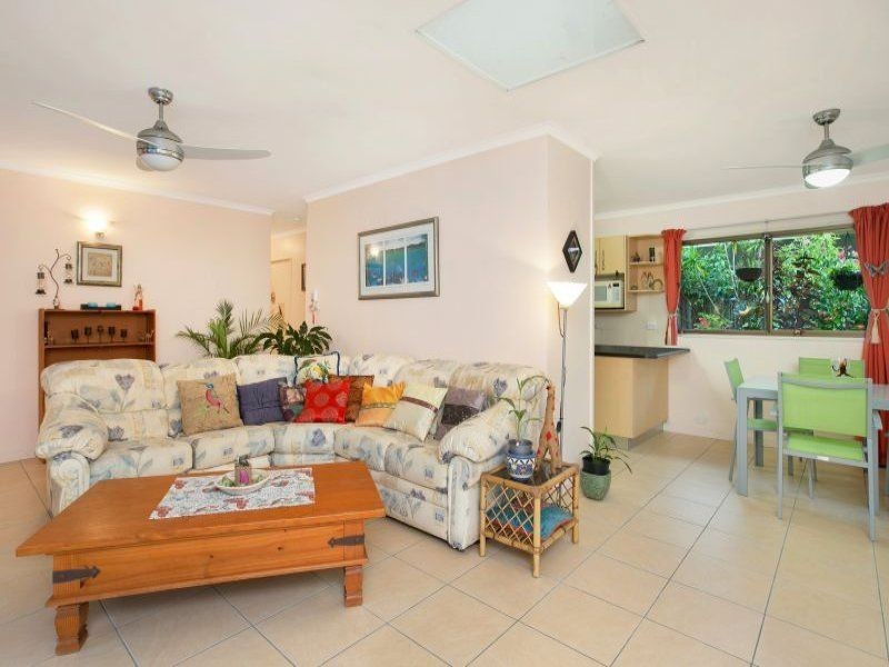8/23 Woodward Street, Edge Hill QLD 4870