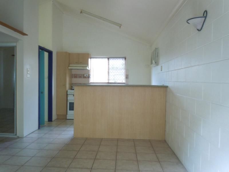 5/485 McCoombe Street, Mooroobool QLD 4870