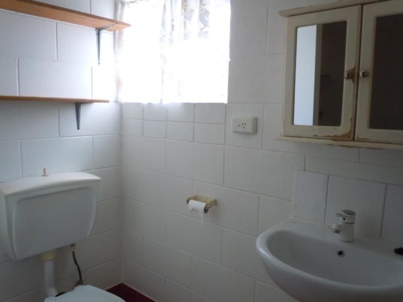 5/485 McCoombe Street, Mooroobool QLD 4870