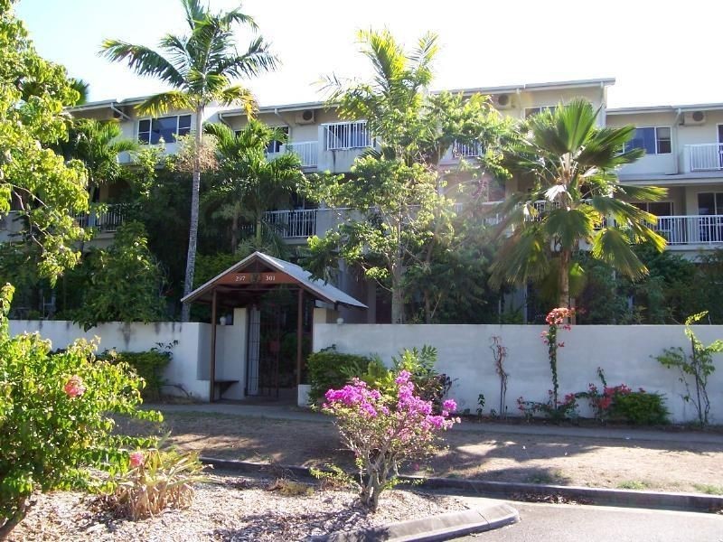 9/297 Lake Street, Cairns North, Cairns North QLD 4870