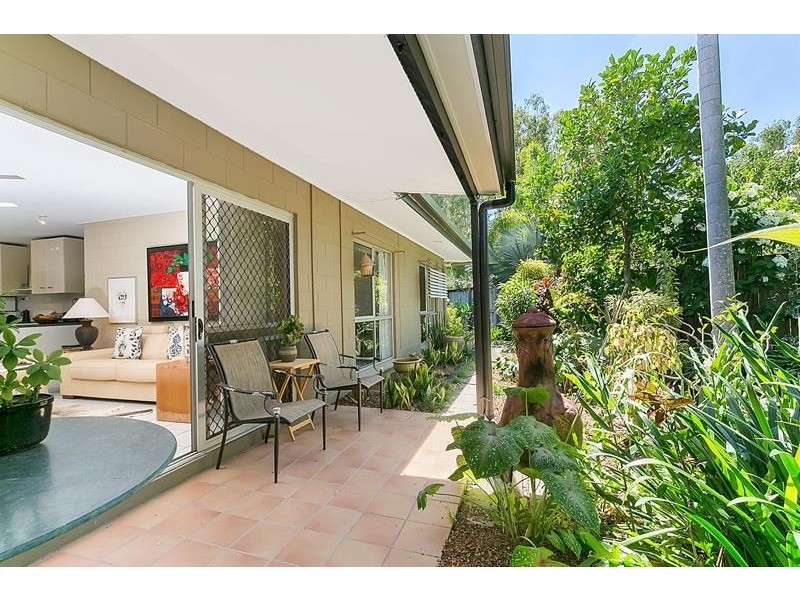 1/28-30 Bouganvillea Street, Holloways Beach QLD 4878