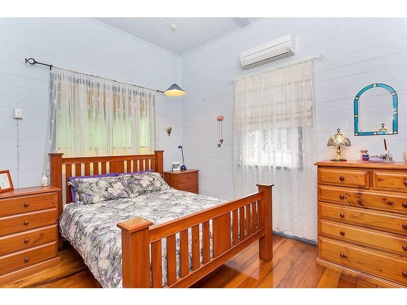 16 Clare Street, Parramatta Park QLD 4870