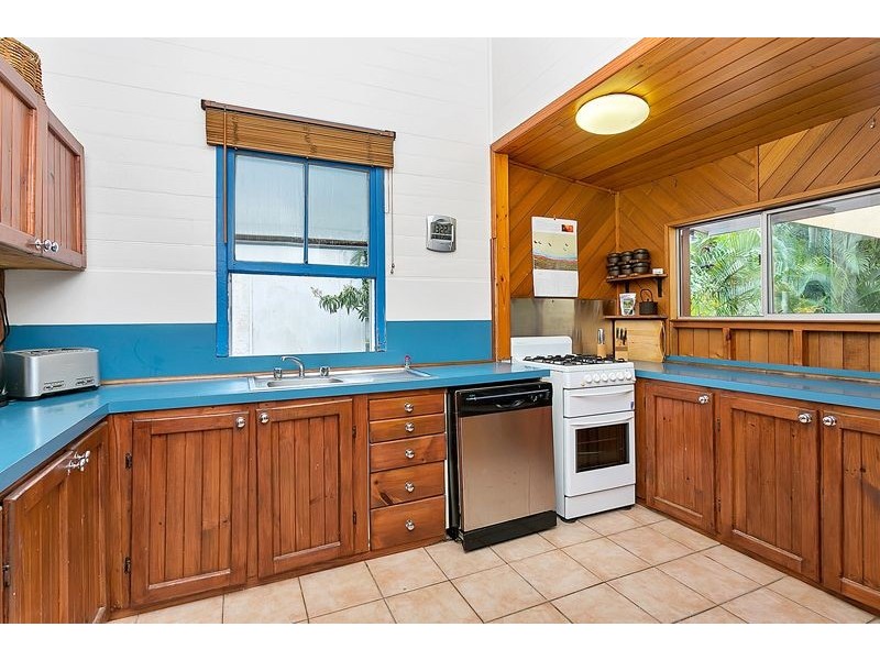 16 Clare Street, Parramatta Park QLD 4870