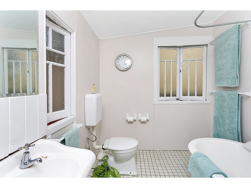 16 Clare Street, Parramatta Park QLD 4870
