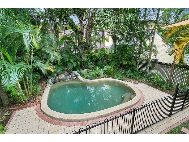 16 Clare Street, Parramatta Park QLD 4870