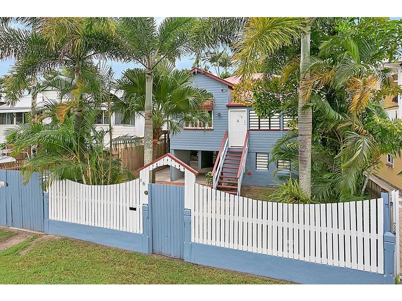 16 Clare Street, Parramatta Park QLD 4870