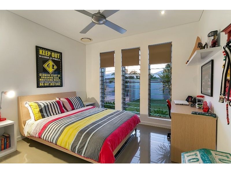 7 Lagoon Drive, Trinity Beach QLD 4879