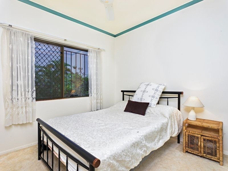 5 Wedelia Court, Mooroobool QLD 4870