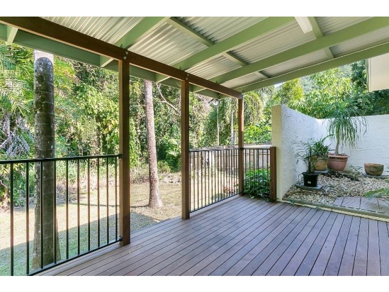 7 Buchan Street, Palm Cove QLD 4879