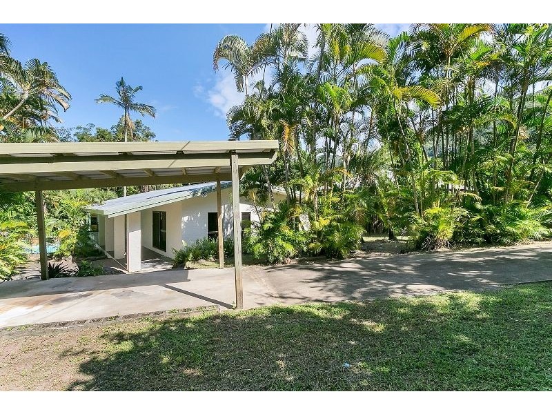 7 Buchan Street, Palm Cove QLD 4879