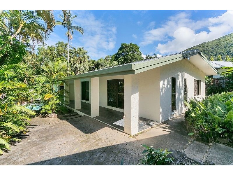 7 Buchan Street, Palm Cove QLD 4879
