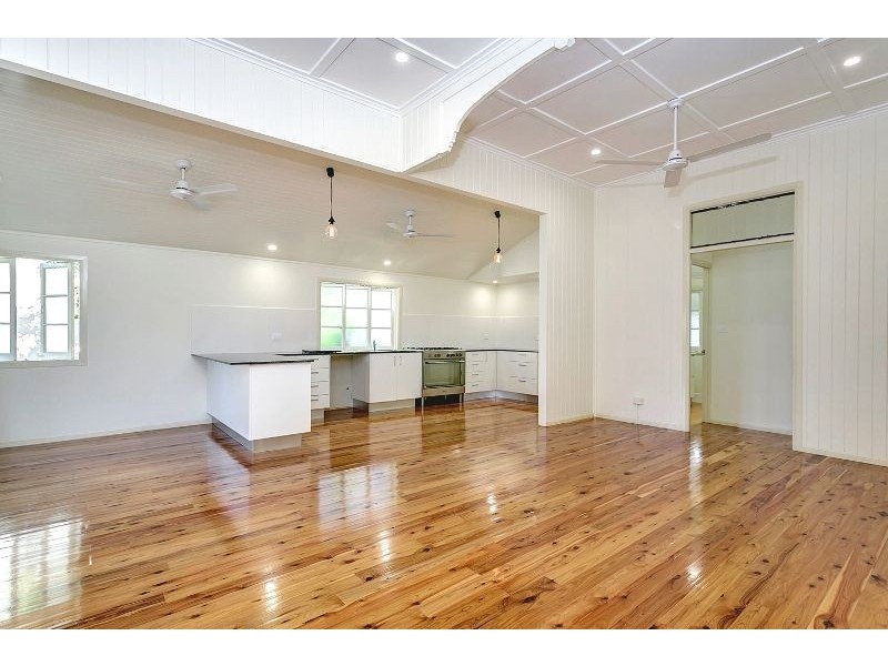 5 Pembroke Street, Parramatta Park QLD 4870