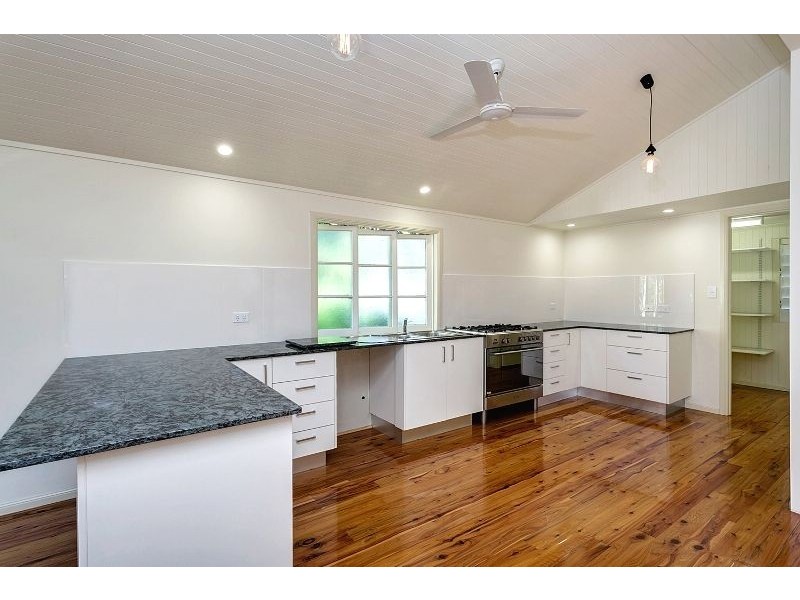 5 Pembroke Street, Parramatta Park QLD 4870