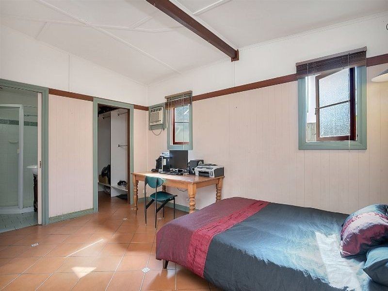 45 Koch Street, Mooroobool QLD 4870