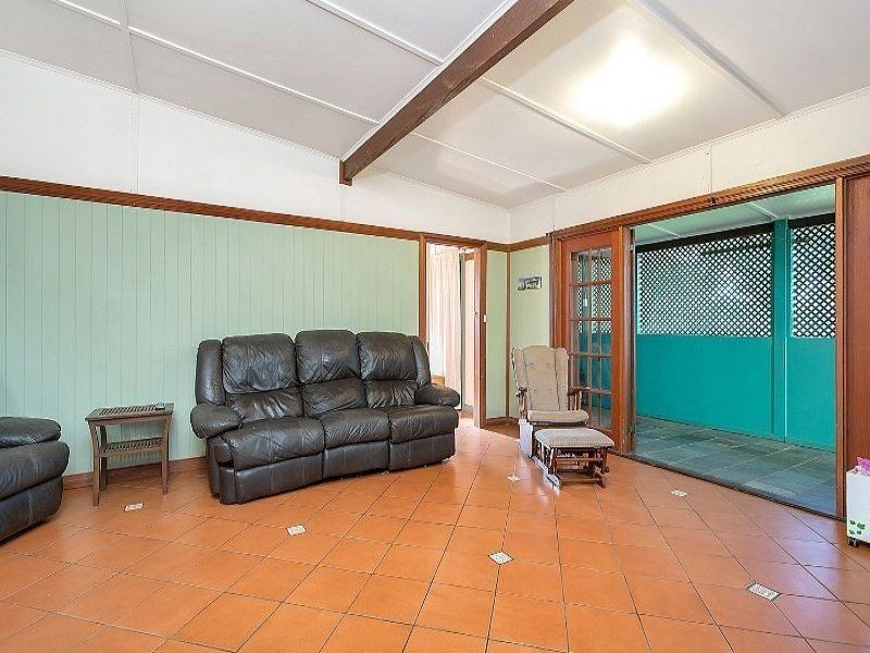 45 Koch Street, Mooroobool QLD 4870