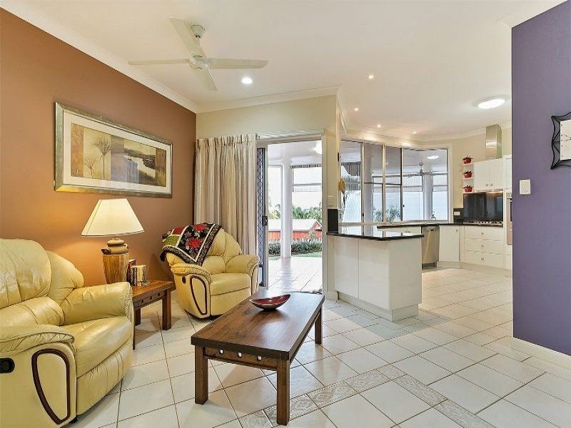 12 Barcoo Close, Bentley Park QLD 4869