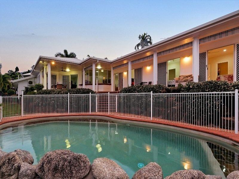12 Barcoo Close, Bentley Park QLD 4869