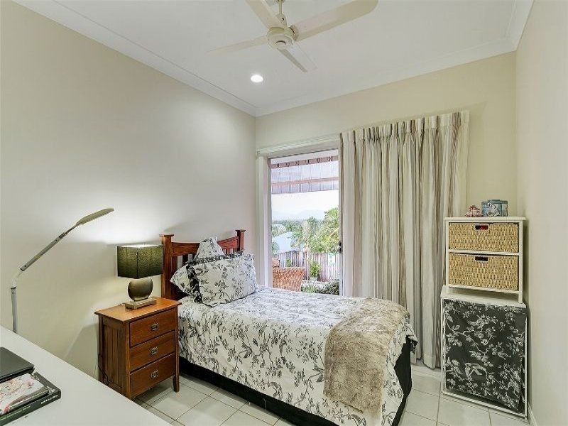 12 Barcoo Close, Bentley Park QLD 4869