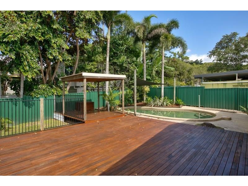 1 Duignan Street, Whitfield QLD 4870