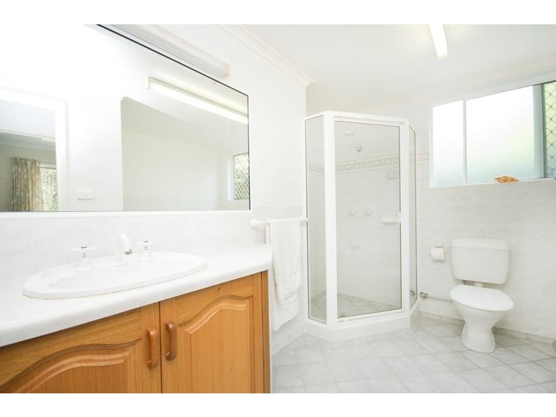 12 Forum Close, Mooroobool QLD 4870