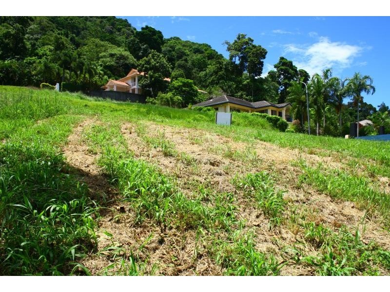 4 Coreega Close, Mooroobool QLD 4870