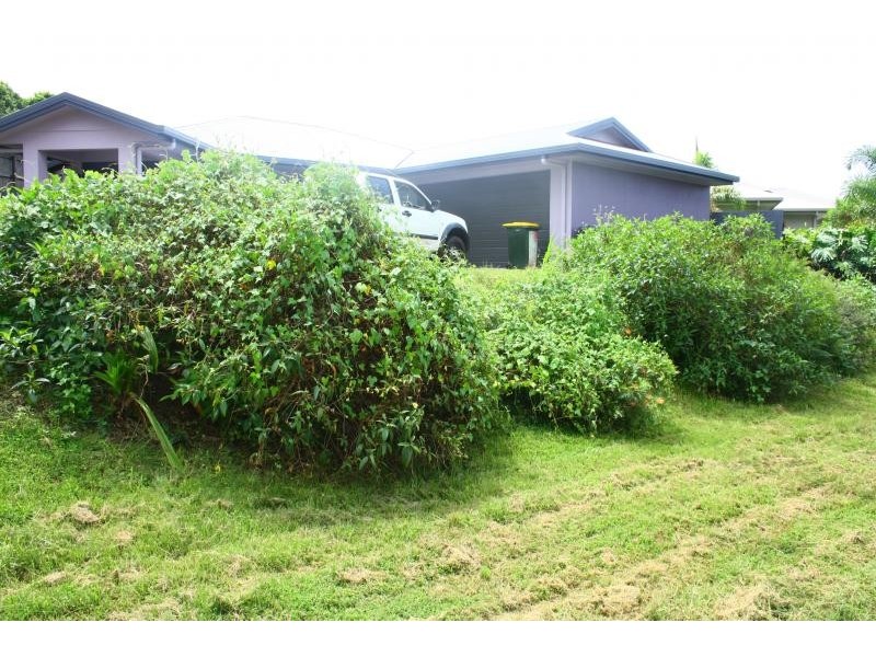15 Starr Cl, Bentley Park QLD 4869
