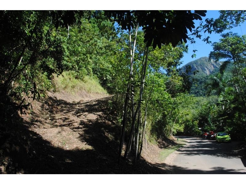 5 6 Cananga Close, Kamerunga QLD 4870