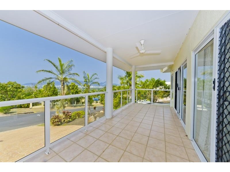 55 Summer Hill Drive, Mooroobool QLD 4870