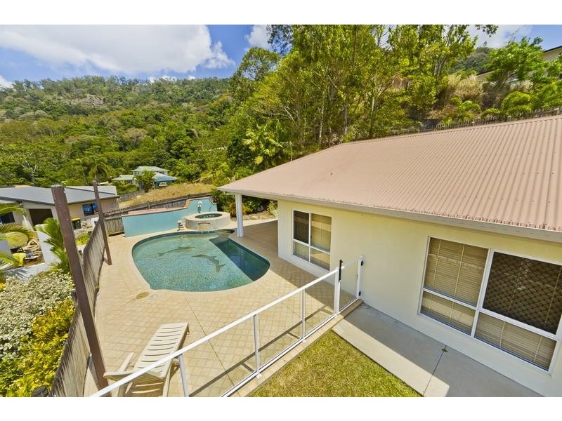 55 Summer Hill Drive, Mooroobool QLD 4870