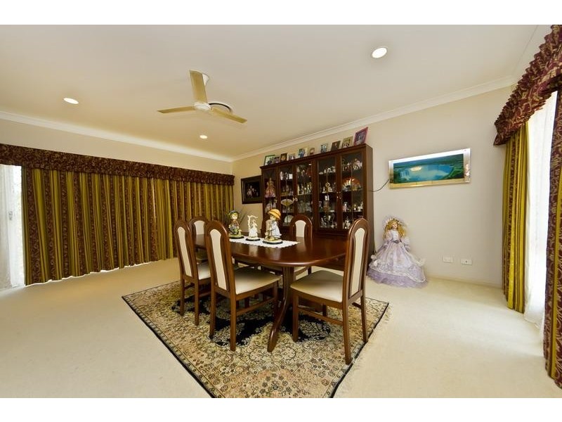55 Summer Hill Drive, Mooroobool QLD 4870