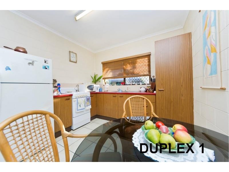 1/2 Briggs Close, Whitfield QLD 4870
