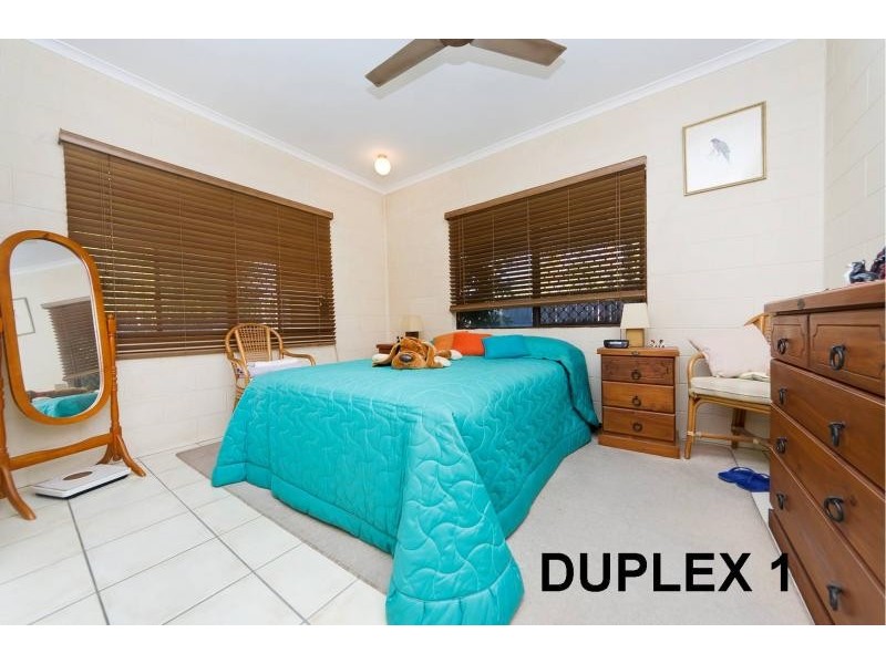 1/2 Briggs Close, Whitfield QLD 4870