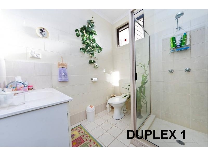 1/2 Briggs Close, Whitfield QLD 4870