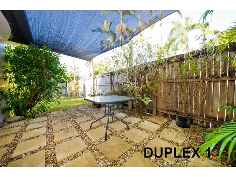 1/2 Briggs Close, Whitfield QLD 4870