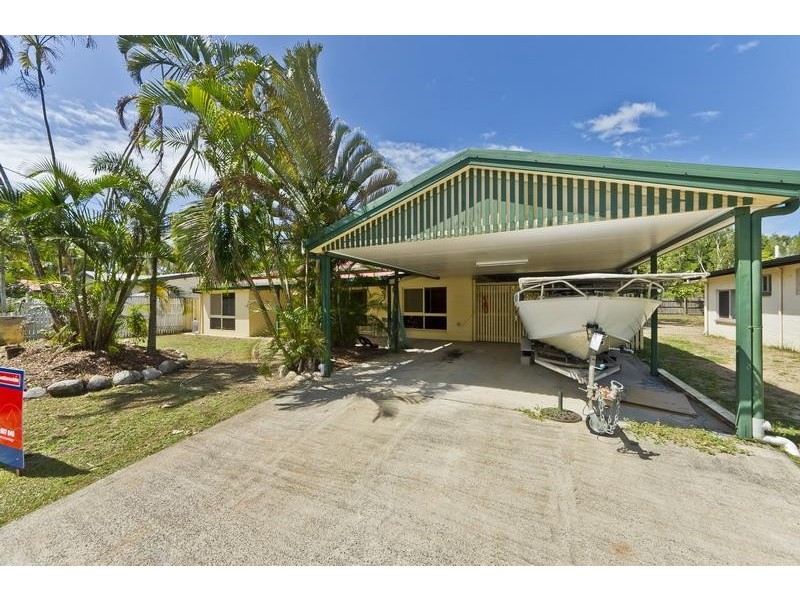 78 Wistaria Street, Holloways Beach QLD 4878