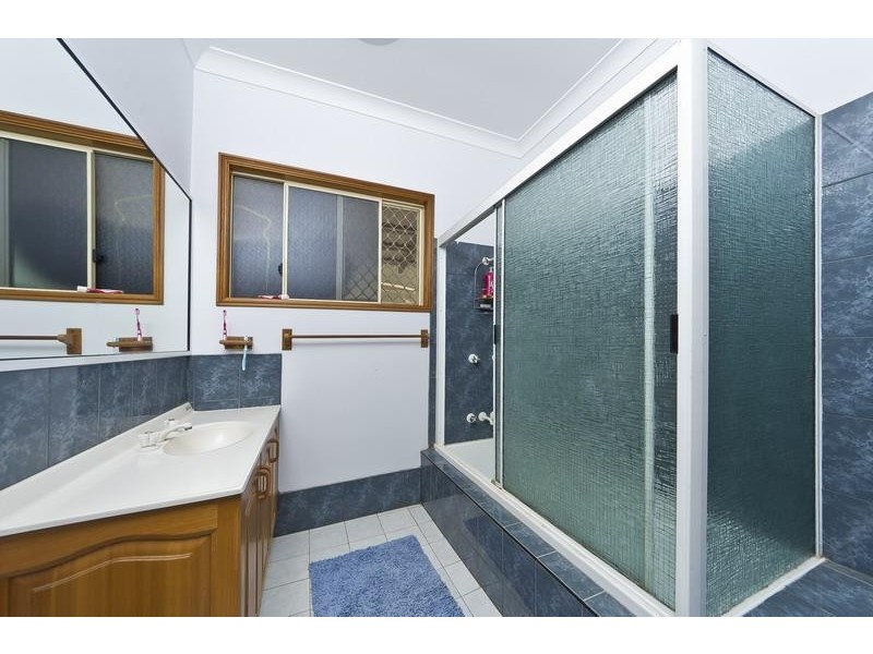 78 Wistaria Street, Holloways Beach QLD 4878