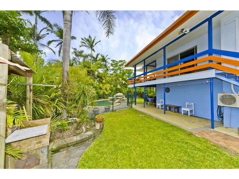 Manoora QLD 4870