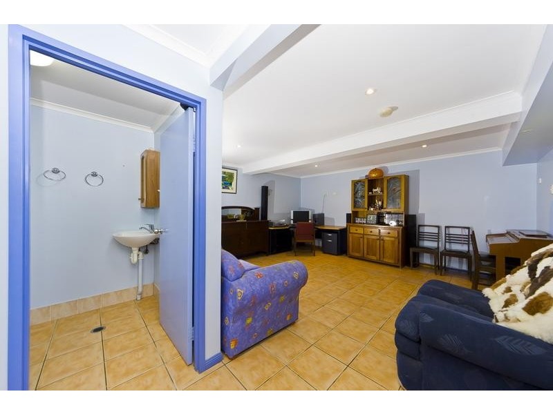 Manoora QLD 4870