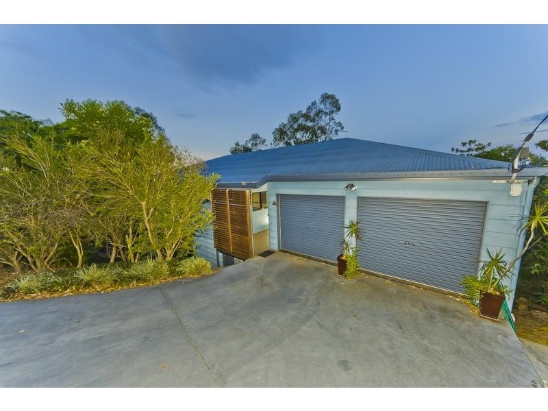 39-41 Chatham Terrace, Smithfield QLD 4878