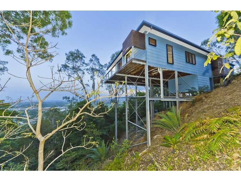 39-41 Chatham Terrace, Smithfield QLD 4878