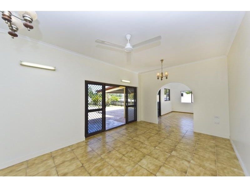 3 Brett Street, Mooroobool QLD 4870