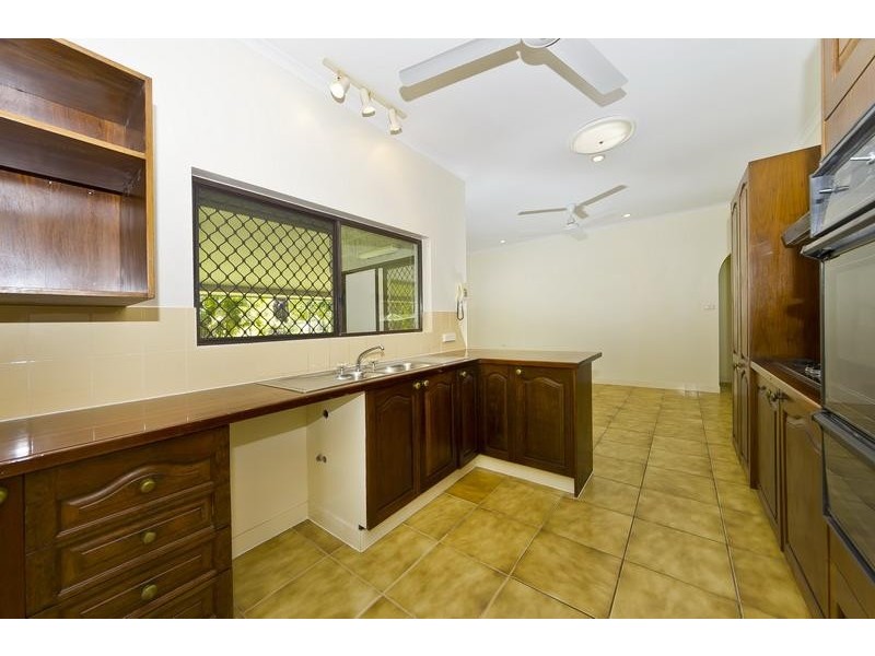 3 Brett Street, Mooroobool QLD 4870