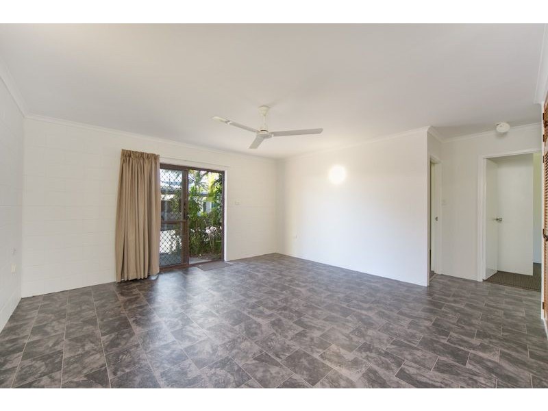 4/40 Ambrust Street, Manoora QLD 4870