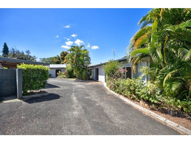 4/40 Ambrust Street, Manoora QLD 4870