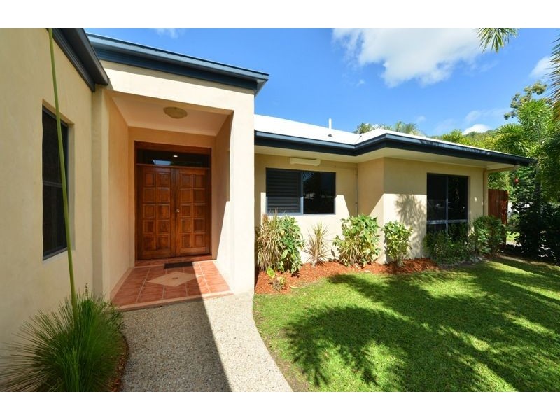 21 Bramble St, Clifton Beach QLD 4879