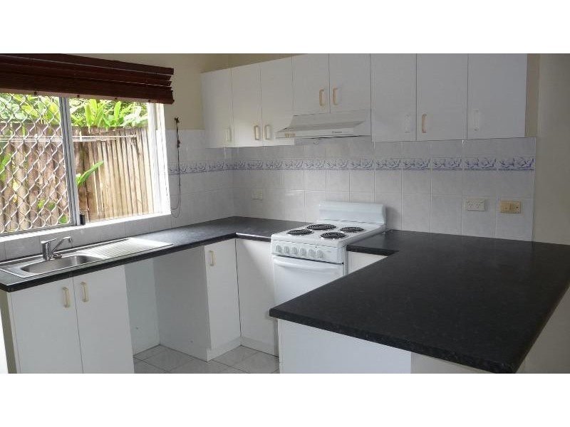 4/32 Short Street, Redlynch QLD 4870