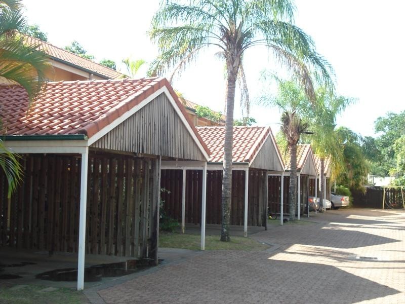 4/32 Short Street, Redlynch QLD 4870